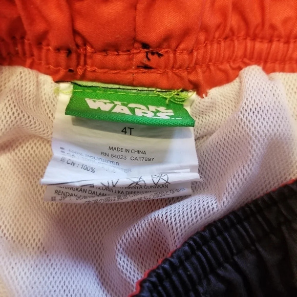 Star Wars Boy's Swim Trunks & Rashguard 4T - Picture 7 of 8